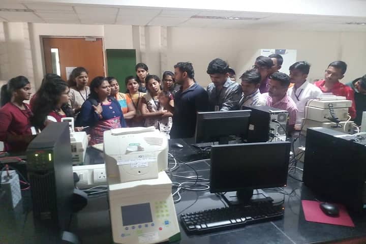 Lokmangal College of Agricultural Biotechnology campus in Solapur, Maharashtra, India — photo 4