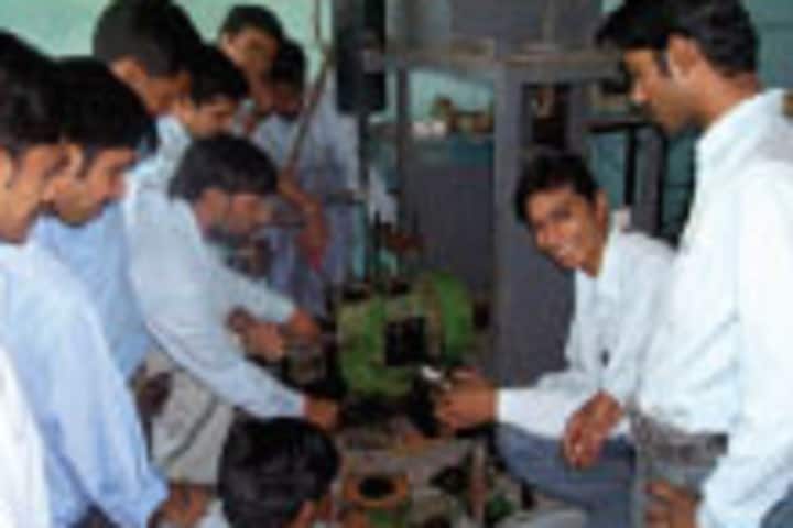 JT Mahajan Polytechnic campus in Jalgaon, Maharashtra, India — photo 3