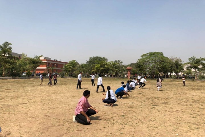 Faculty of Management Studies campus in Vadodara, Gujarat, India — photo 4