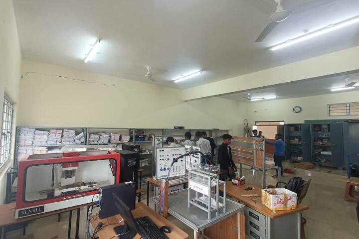 Government Polytechnic campus in Hassan, Karnataka, India — photo 4