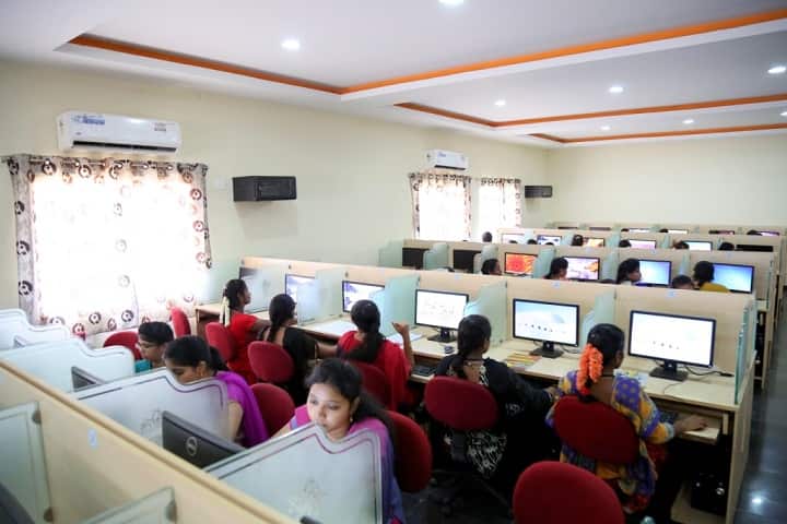 Priyadarshini Institute of Technology campus in Nellore, Andhra Pradesh, India — photo 5