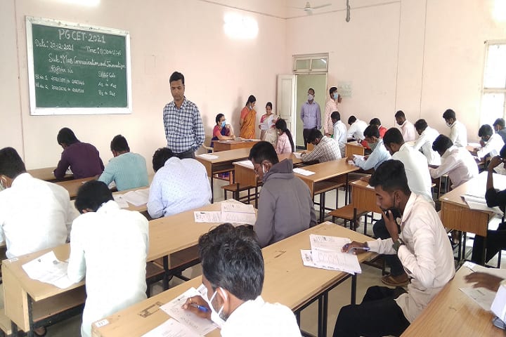 Raichur University campus in Raichur, Karnataka, India — photo 2