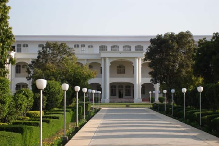 Bon Maharaj Engineering College campus in Mathura, Uttar Pradesh, India — photo 1