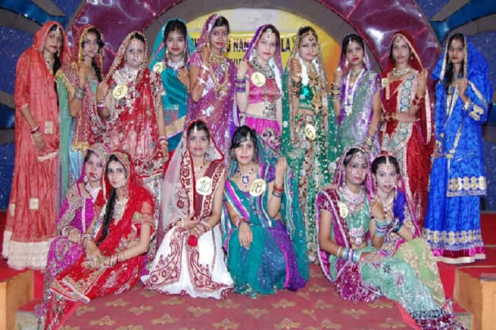 Shri Guru Nanak Mahila Mahavidyalaya campus in Jabalpur, Madhya Pradesh, India — photo 2