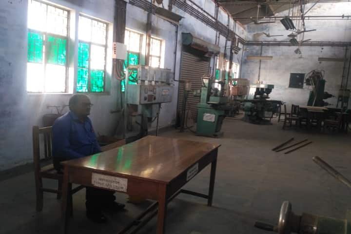 Government Polytechnic campus in Kanpur, Uttar Pradesh, India — photo 3