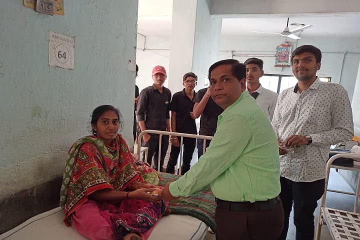 Sheth JP Government Ayurveda College campus in Bhavnagar, Gujarat, India — photo 3