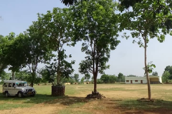 Silda Chandara Sekhar College campus in Silda, West Bengal, India — photo 2
