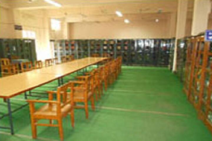 Shri Narayan Prasad Awasthi Government Ayurved College campus in Raipur, Chhattisgarh, India — photo 3