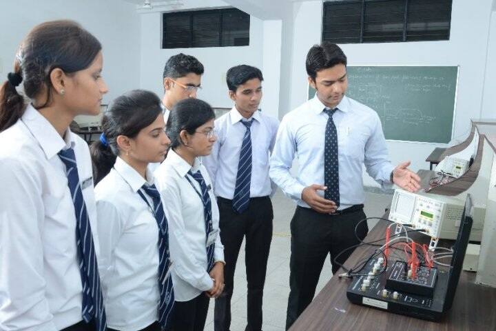 Shri Ram Murti Smarak College of Engineering and Technology campus in Lucknow, Uttar Pradesh, India — photo 4