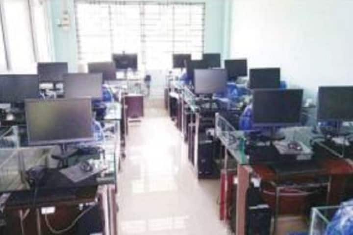Pramathesh Barua College campus in Guwahati, Assam, India — photo 4