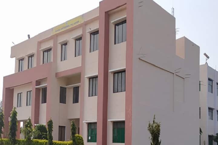 Lal Bahadur Shastri Polytechnic campus in Allahabad, Uttar Pradesh, India — photo 2