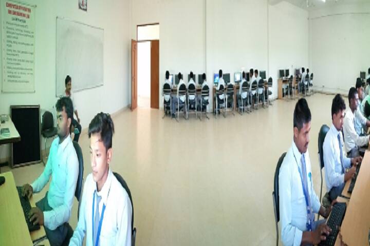 Lal Bahadur Shastri Polytechnic campus in Allahabad, Uttar Pradesh, India — photo 5