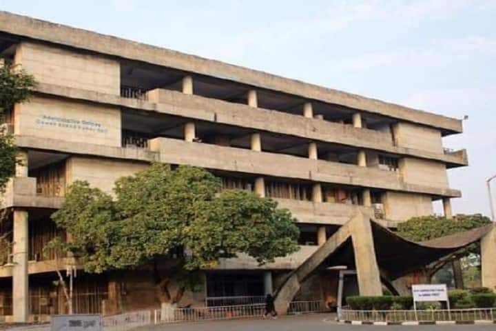 University Institute of Pharmaceutical Sciences campus in Chandigarh, India — photo 1