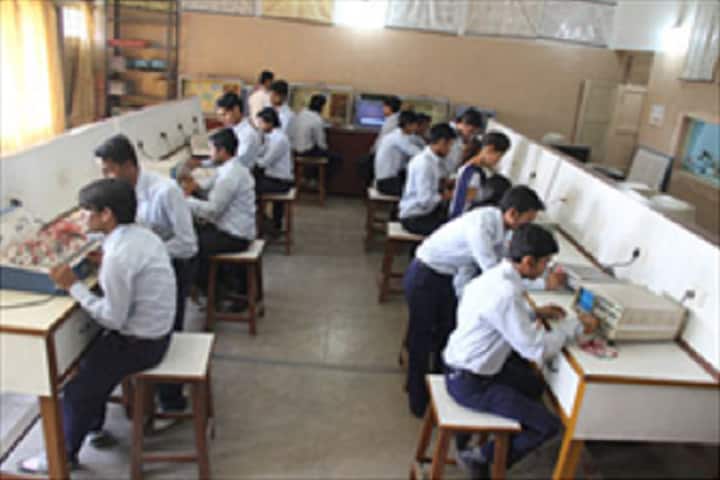 Government Polytechnic campus in Fatehpur, Uttar Pradesh, India — photo 3