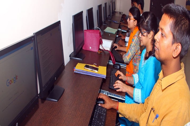 REC Azamgarh campus in Azamgarh, Uttar Pradesh, India — photo 3