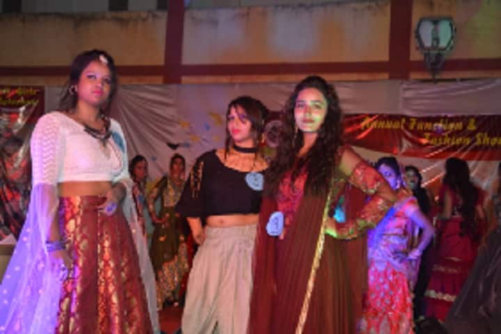 Government Girls Polytechnic campus in Varanasi, Uttar Pradesh, India — photo 4