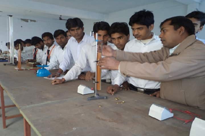Moradabad Polytechnic Institute campus in Moradabad, Uttar Pradesh, India — photo 6