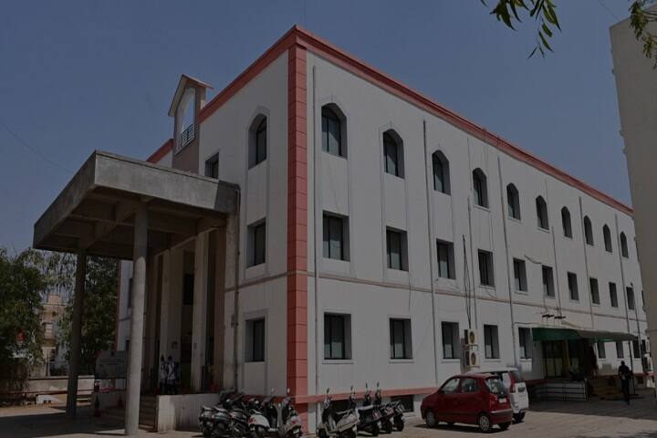 Chaudhari Institute of Nursing campus in Gandhinagar, Gujarat, India — photo 3