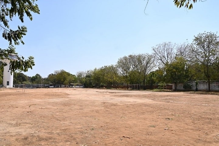 Chaudhari Institute of Nursing campus in Gandhinagar, Gujarat, India — photo 5