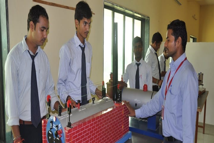 Pt Ram Adhar J Tiwari College of Polytechnic campus in Chandauli, Uttar Pradesh, India — photo 3