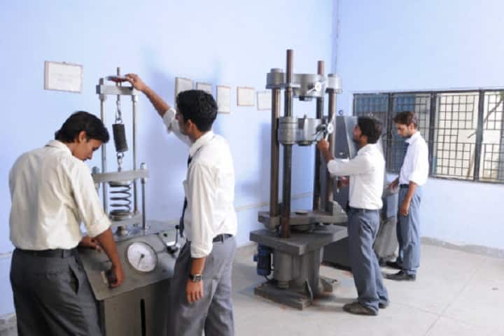 Sachdeva Institute of Technology campus in Mathura, Uttar Pradesh, India — photo 4