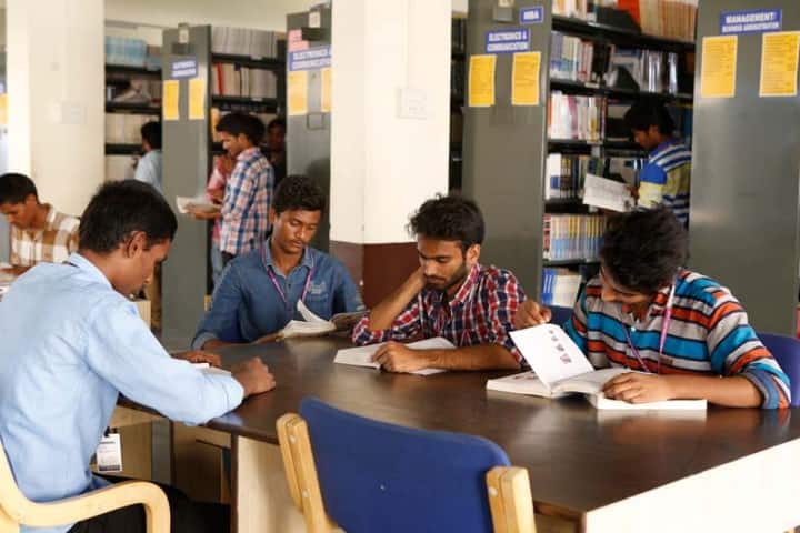 CMR College of Engineering and Technology campus in Hyderabad, Telangana, India — photo 3