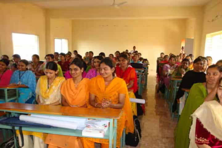 Bharath College of Engineering and Technology for Women campus in Kadapa, Andhra Pradesh, India — photo 2