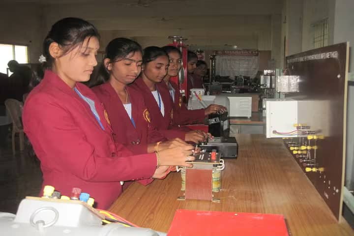 Bharath College of Engineering and Technology for Women campus in Kadapa, Andhra Pradesh, India — photo 4
