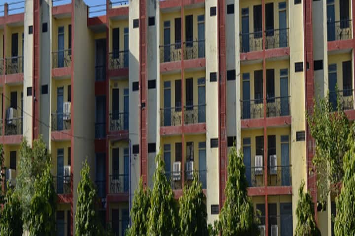 Sri Balaji PG Mahavidhyalaya campus in Jaipur, Rajasthan, India — photo 2