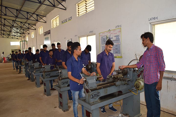 KV Polytechnic campus in Haveri, Karnataka, India — photo 6