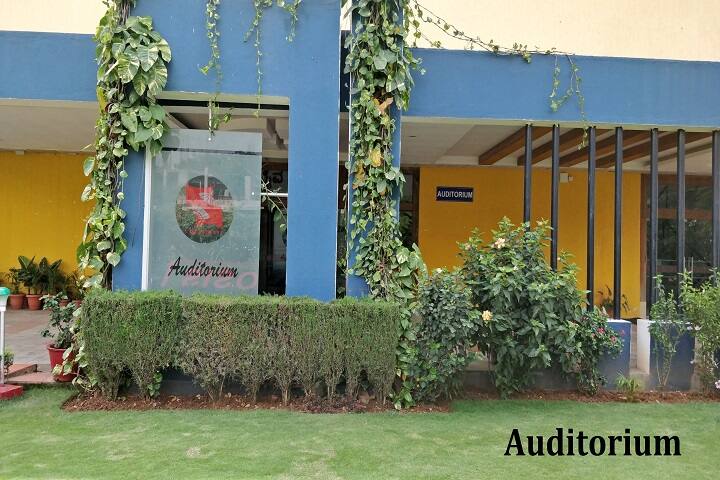 Symbiosis Centre for Management Studies campus in Bangalore, Karnataka, India — photo 5