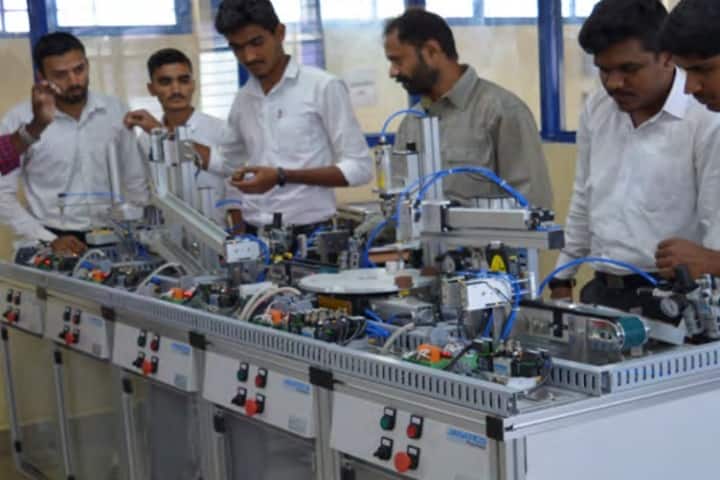Government Tool Room and Training Centre campus in Bangalore, Karnataka, India — photo 3