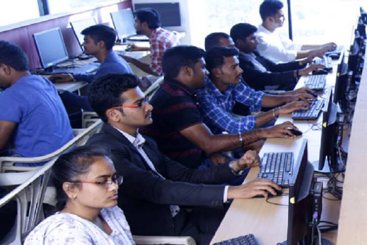 Chetan Business School Institute of Management and Research campus in Hubli, Karnataka, India — photo 6