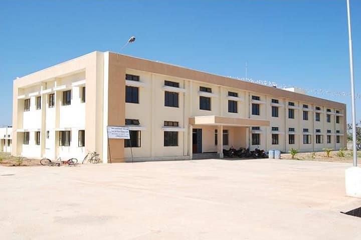 Government Tool Room and Training Centre campus in Raichur, Karnataka, India — photo 1