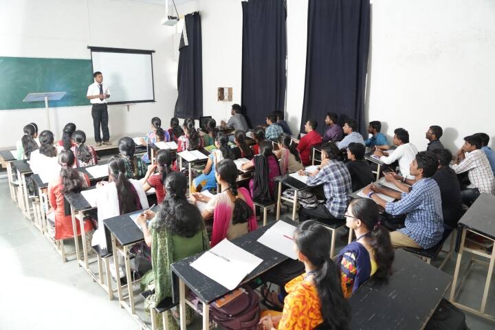 SJPN Trust's Hirasugar Institute of Technology campus in Belgaum, Karnataka, India — photo 2