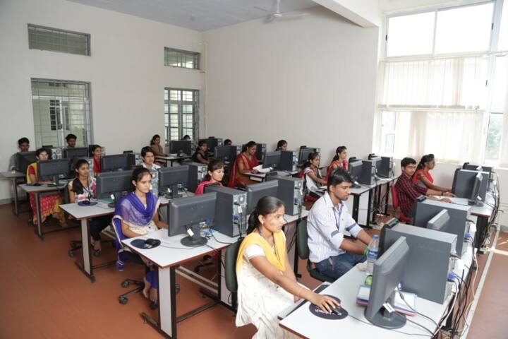 SJPN Trust's Hirasugar Institute of Technology campus in Belgaum, Karnataka, India — photo 6