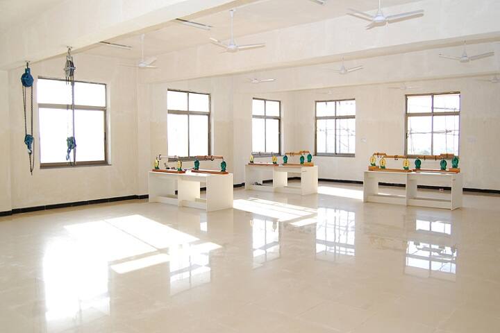 Sandip Polytechnic campus in Nashik, Maharashtra, India — photo 4