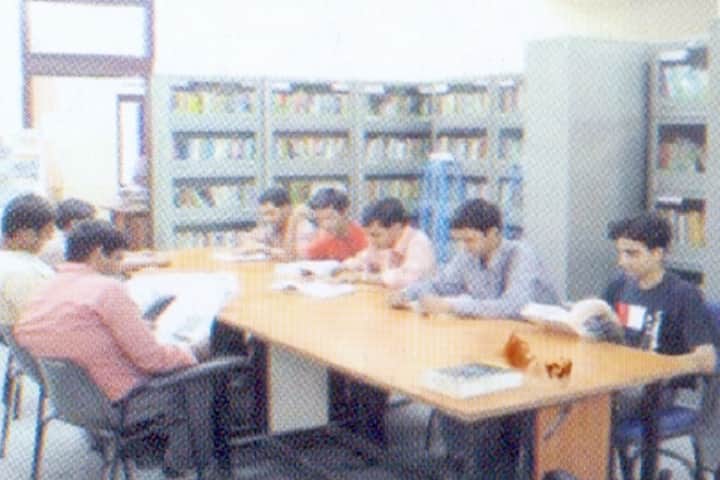 Maharaja Agrasen Institute of Management Studies campus in New Delhi, Delhi, India — photo 3