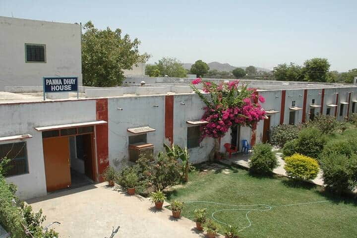 Bhupal Nobles PG College campus in Udaipur, Rajasthan, India — photo 3