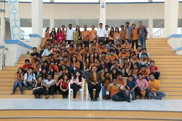 Sal Institute of Technology and Engineering Research campus in Ahmedabad, Gujarat, India — photo 5