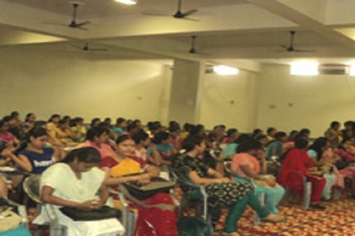Rama Devi Kanya Mahavidyalaya campus in Noida, Uttar Pradesh, India — photo 2