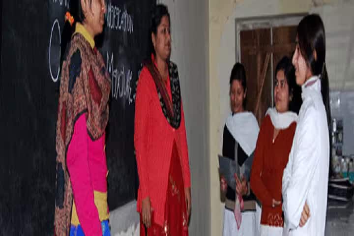 Vidyotma Kanya Post Graduate College campus in Muzaffarnagar, Uttar Pradesh, India — photo 3
