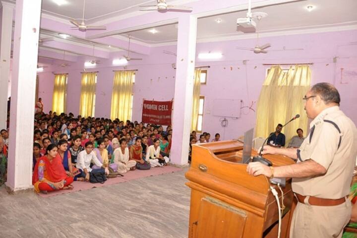 Maharaja Agarsen PG College for Women campus in Jhajjar, Haryana, India — photo 4