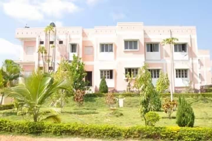 Dravidian University College of Engineering and Technology campus in Chittoor, Andhra Pradesh, India — photo 3