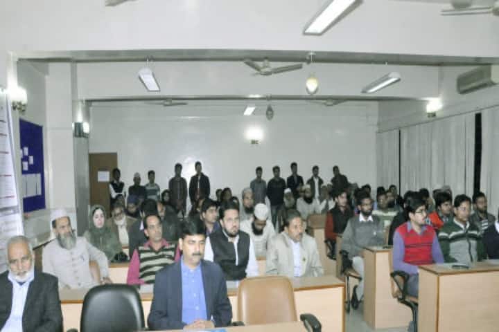 ZHCET Aligarh campus in Aligarh, Uttar Pradesh, India — photo 5