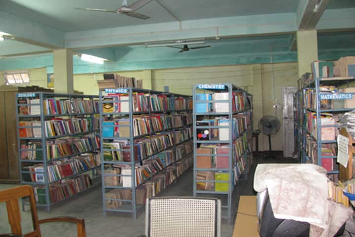 Madhab Choudhury College campus in Guwahati, Assam, India — photo 6