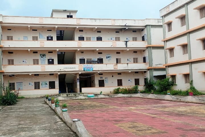 JNTUH University College of Engineering campus in Khammam, Telangana, India — photo 2