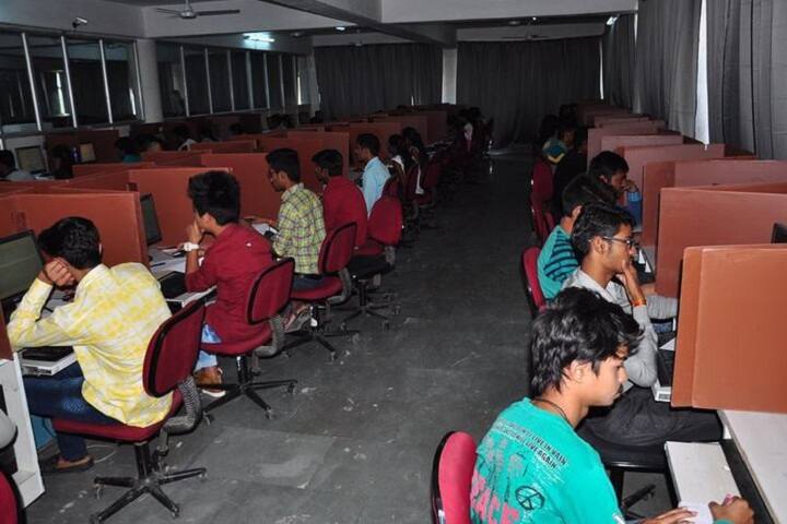 Mahakal Institute of Technology and Management campus in Ujjain, Madhya Pradesh, India — photo 2