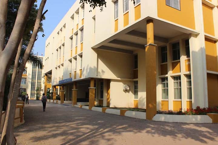 Christ Institute of Management campus in Rajkot, Gujarat, India — photo 1