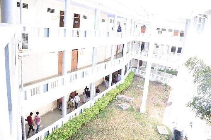 Patel Institute of Engineering and Science campus in Bhopal, Madhya Pradesh, India — photo 1